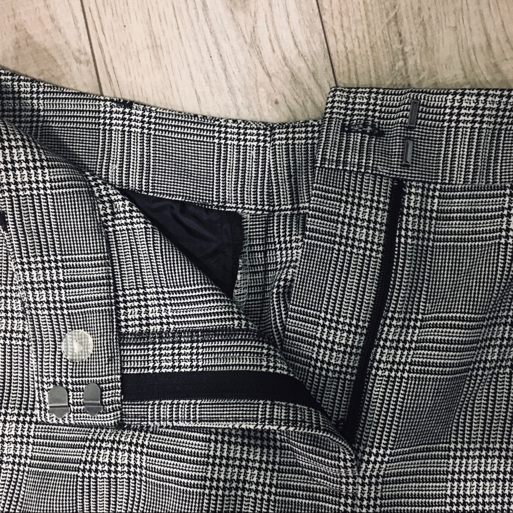 Patterned Pants - Picture 4 of 5